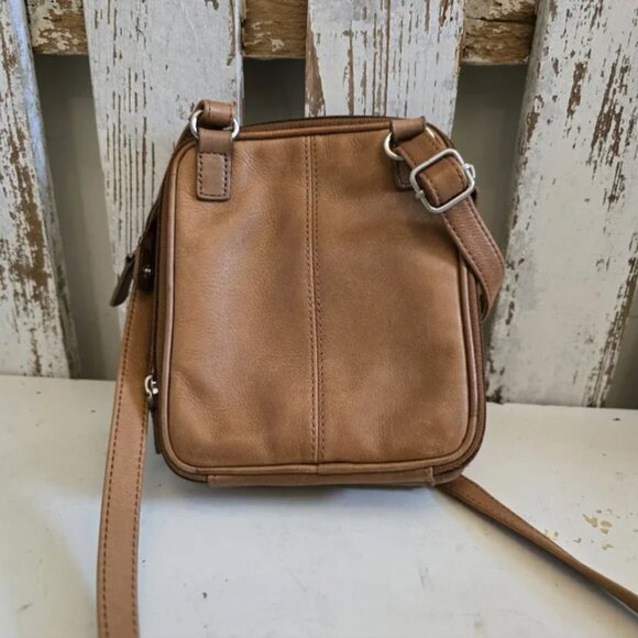 Vintage Leather Fossil Crossbody Purse - Picture 2 of 5